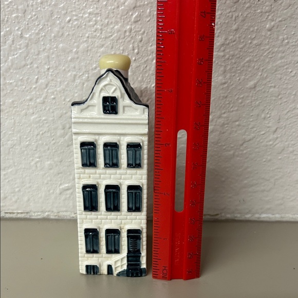 Bols KLM Blue Delfts miniature house. Amsterdam. - Picture 3 of 8